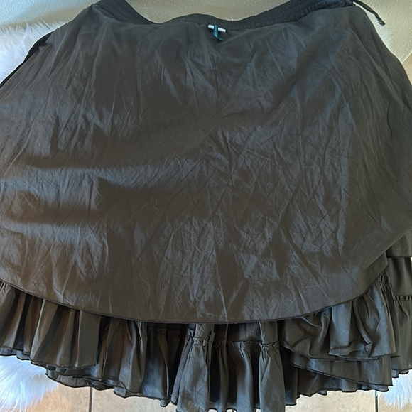 Trend-a-Porter - Cute Black Tiered Ruffled Skirt - Picture 9 of 11